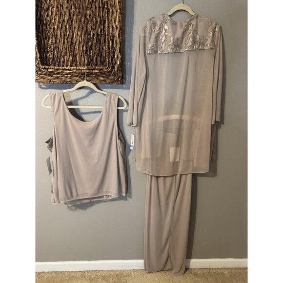 R & M Richards 18 Party Pant Suit Top Suit Jacket Champagne Sequin NEW $239 - Picture 8 of 11